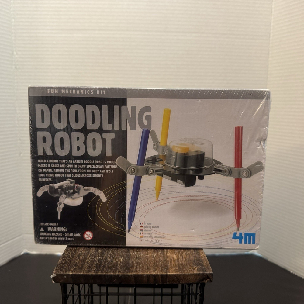 Build it Motorized Doodling Robot Fun Mechanics kit 4M Age 8+